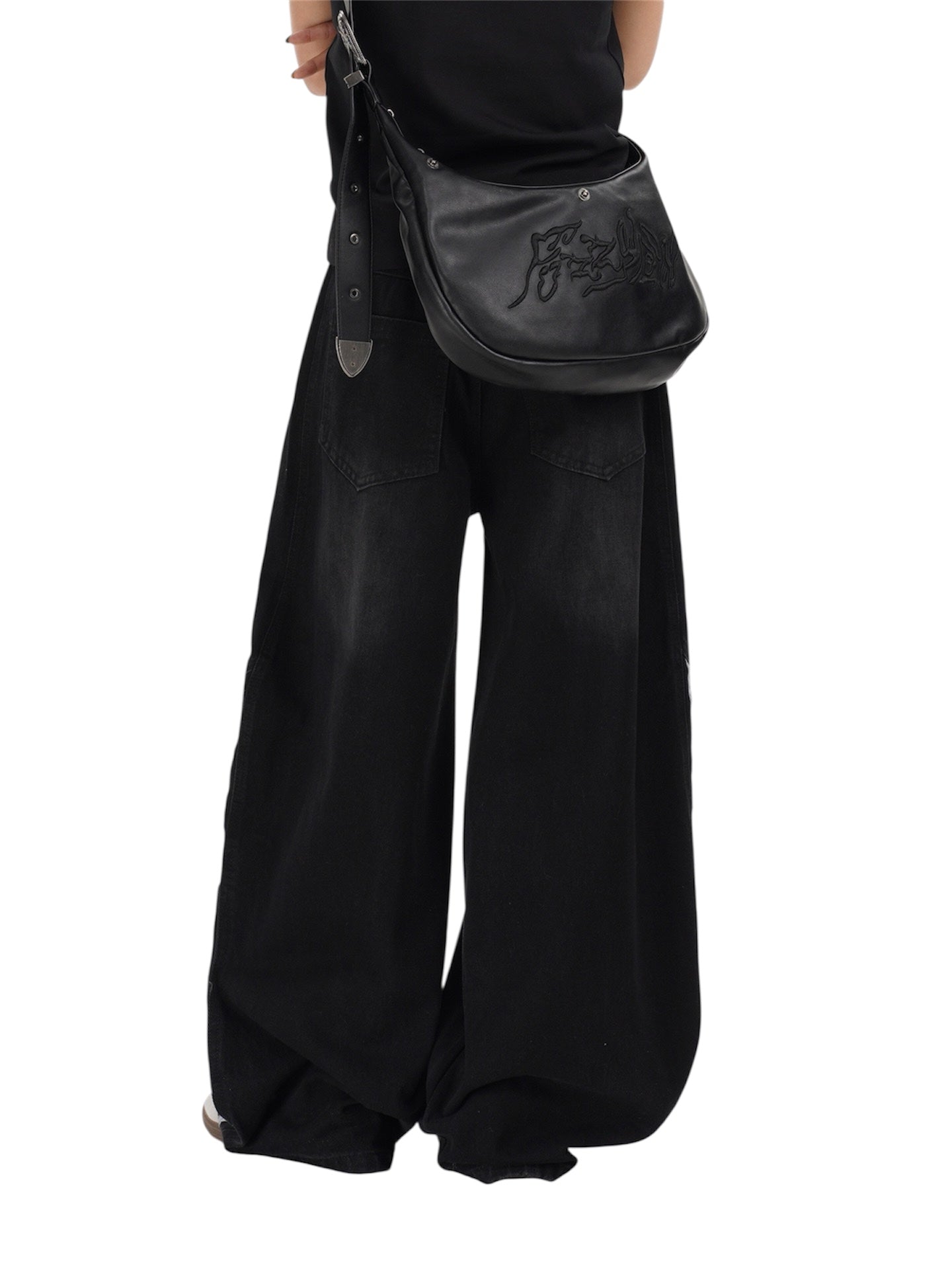 1049 TRACK JEANS
